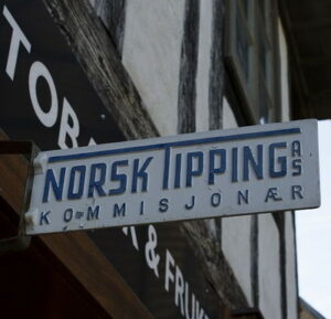 norsk tipping antique sign